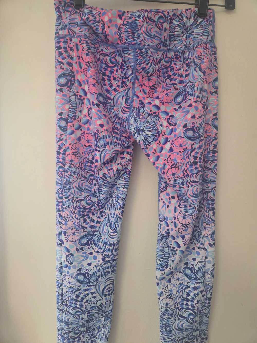 Lilly Pulitzer Athletic Leggings Size Small Luxletic Pink Blue Print Pocket